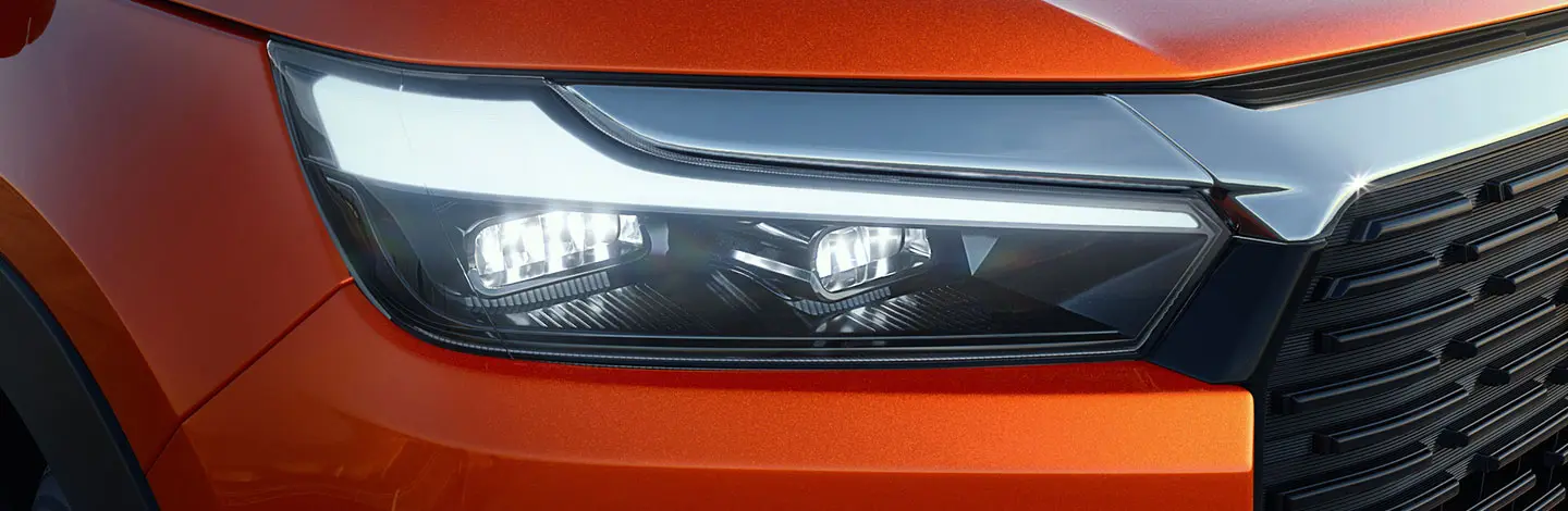 LED Projector Headlamps with Integrated LED DRLs & Turn Indicator